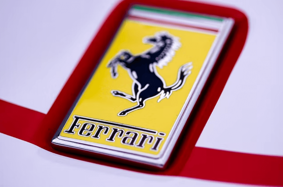 mẫu thiết kế logo Ferrari